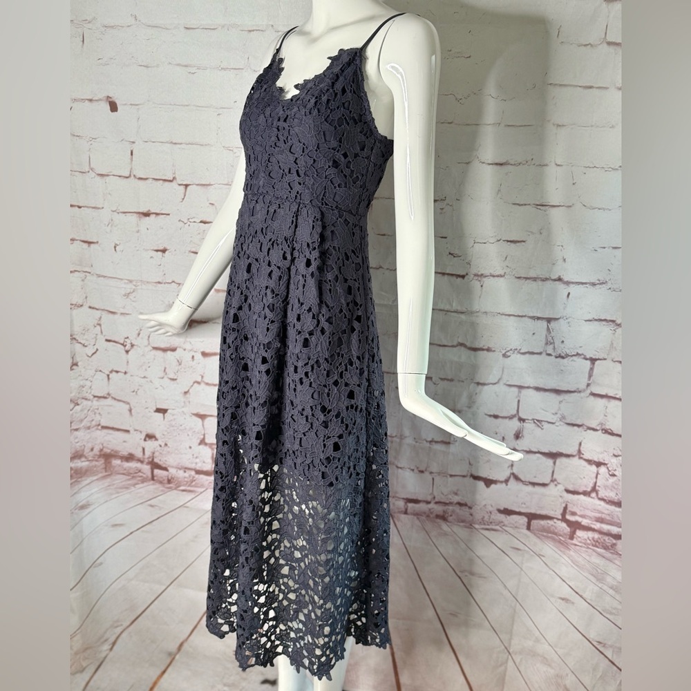 ANTHROPOLOGY MAEVE ASTR The LABEL Eyelet Lace Overlay Midi Dress Slate Blue M - Picture 15 of 15